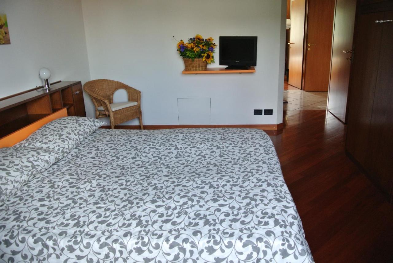 B&B Sari Como Eksteriør billede